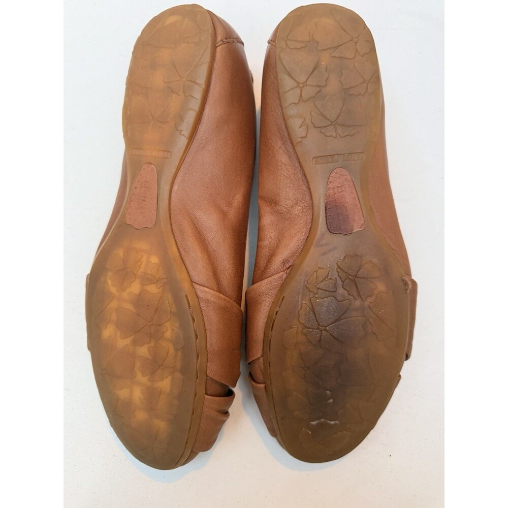 Born Tan Women's Flats with Knotted Design sz 8 - Picture 4 of 4